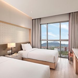 [Jjimjilbang ] Superior Twin Room Jjimjilbang & Theme Park Tickets 2 per